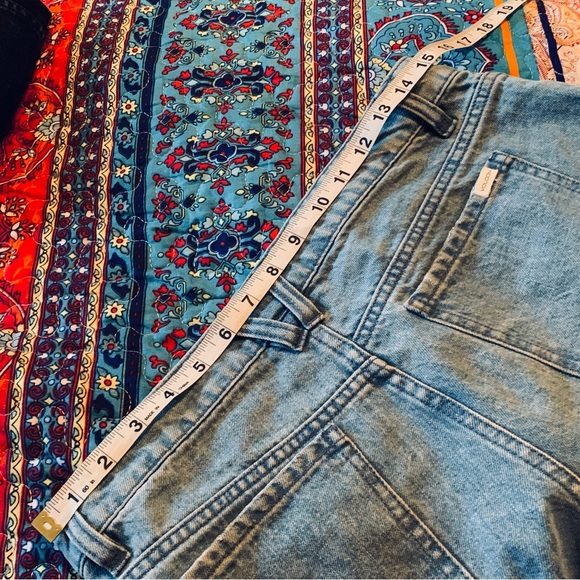 Volcom Brand Jean Shorts- Stoned Rolled Short - Picture 7 of 9